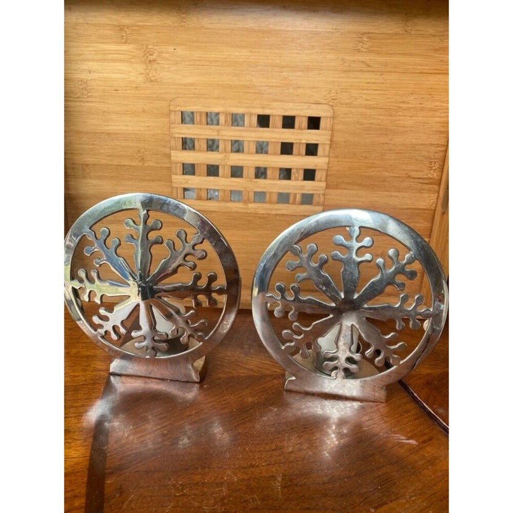 Heavy duty, metal snowflake tea, light candle holders